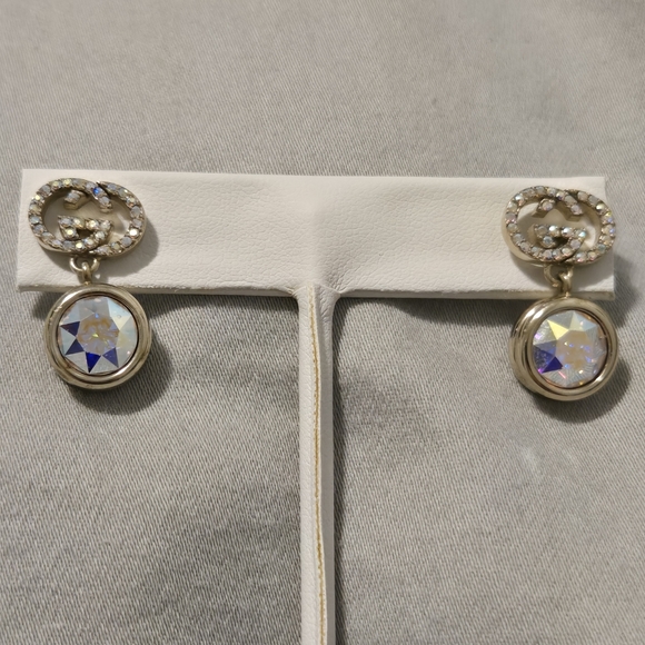 Authentic Gucci GG Interlocking Rhinestone Earrings - Picture 4 of 11